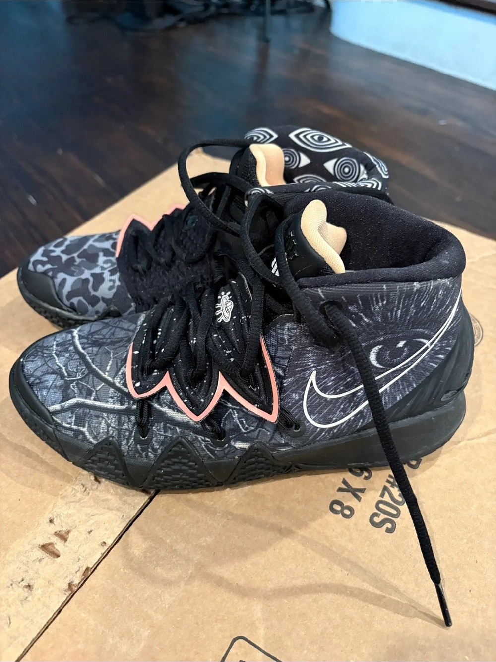 🍒Nike Kyrie sneakers🍒